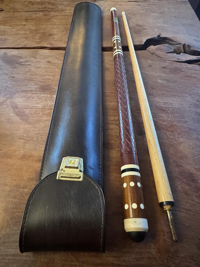 Vintage biljartkeu + leren koker  Emile De Kort & Zoon, Enlèvement ou Envoi, Comme neuf, Queue ou Boules