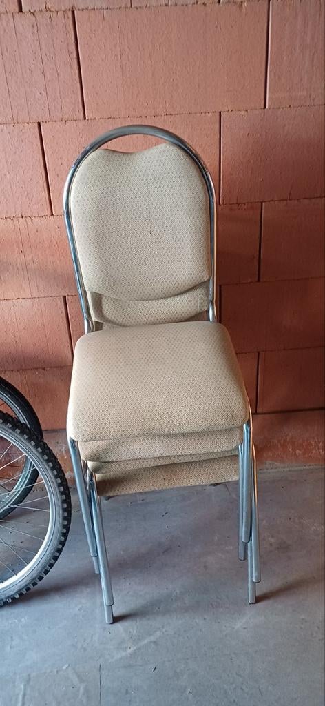 4 stoelen en tafel ( voor binnen ), Tuin en Terras, Ophalen