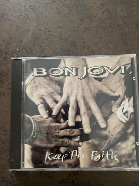 CD : Bon Jovi, Enlèvement ou Envoi, Utilisé
