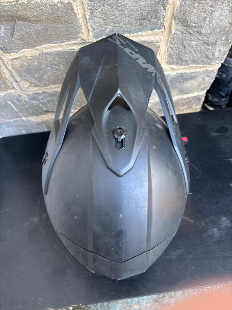 Zwarte schorpioenhelm, M, Offroadhelm, Dames, Nieuw zonder kaartje