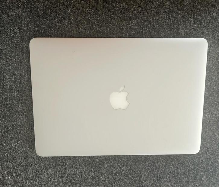 Apple MacBook Air, Informatique & Logiciels, Ordinateurs portables Windows, 13 pouces, SSD, Moins de 2 Ghz, 8 GB, Enlèvement