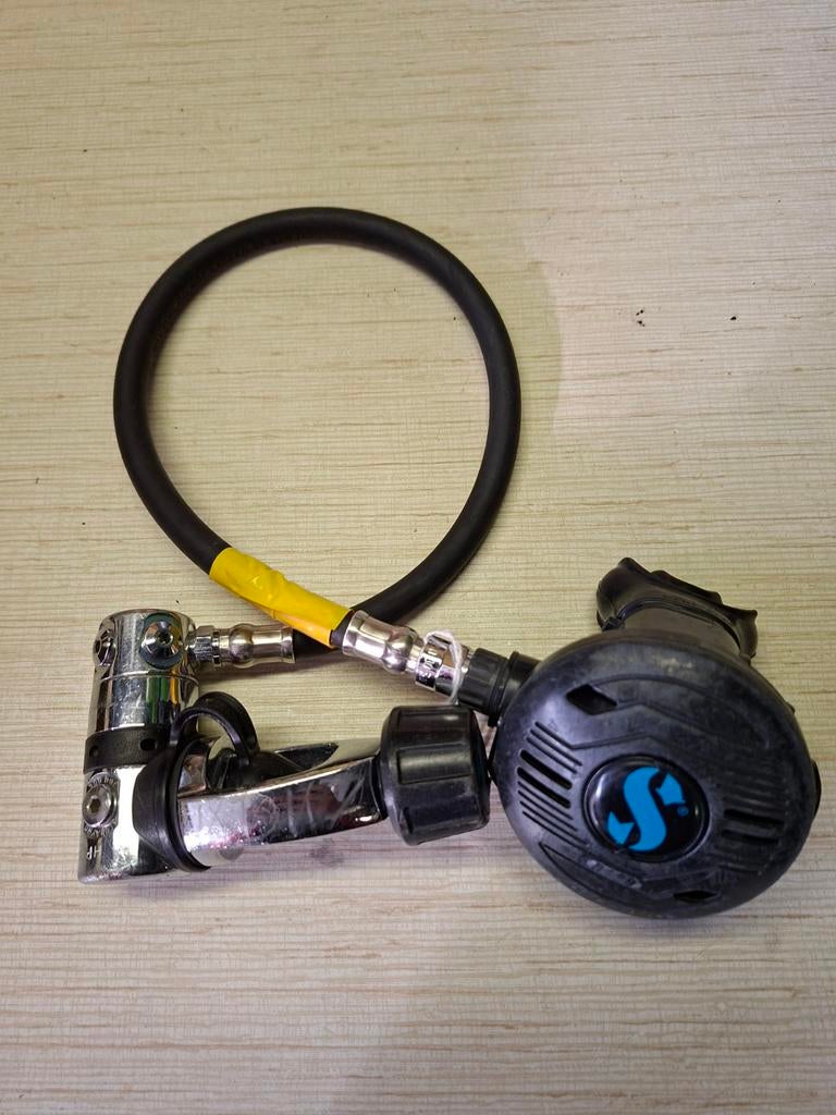 Zwembadontspanner Duiken, Ophalen