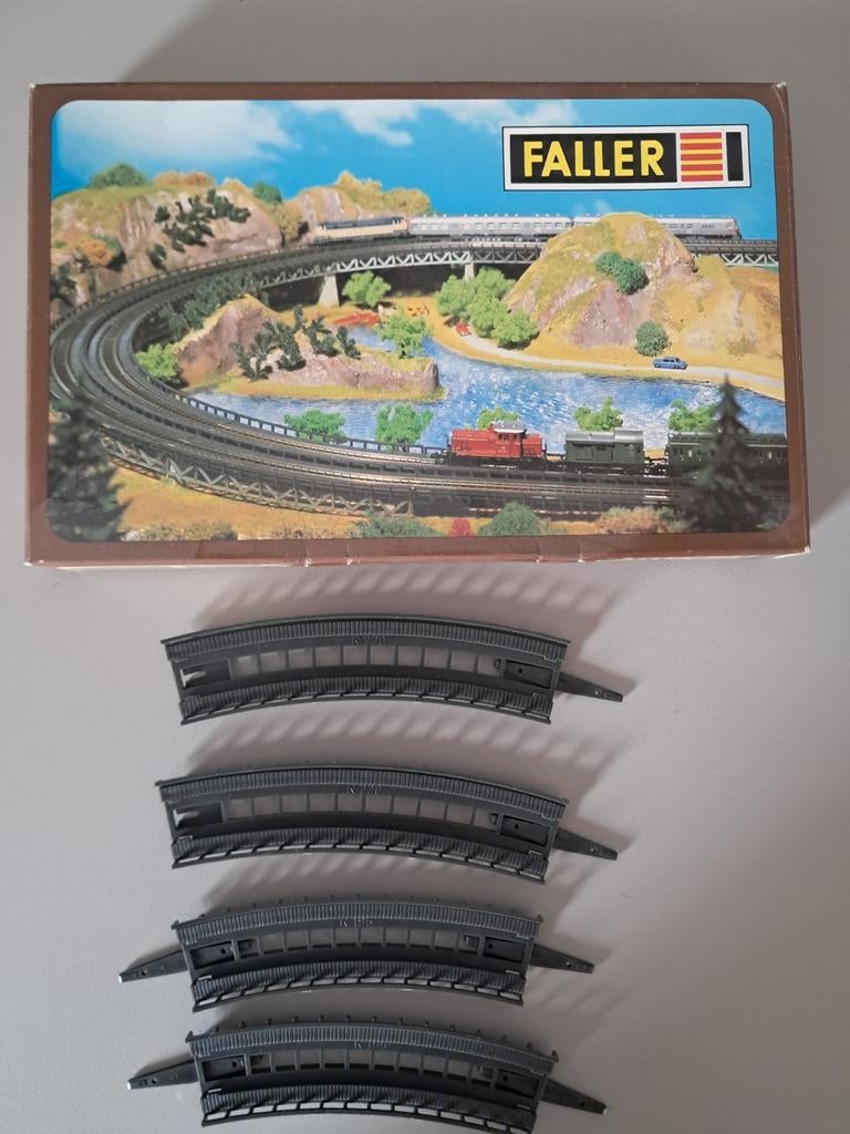 Nieuwe Faller-oprijplaten, Ophalen