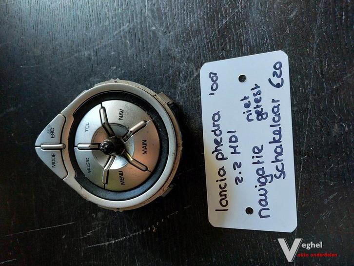 Lancia Phedra 2.2HDI navigatie schakelaar '08, Autos : Divers, Navigation de voiture, Utilisé, Enlèvement ou Envoi