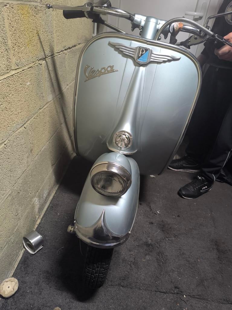 Vespa bereid en faro basso, Fietsen en Brommers, Snorfietsen en Snorscooters, Vespa