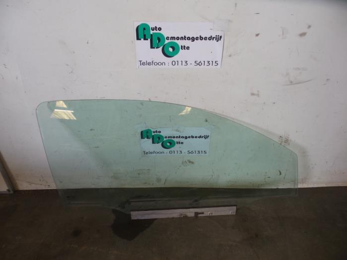 Portierruit 2Deurs rechts van een Opel Corsa (Corsa C 00-), Auto-onderdelen, Ruiten en Toebehoren, Opel, Gebruikt, Ophalen of Verzenden