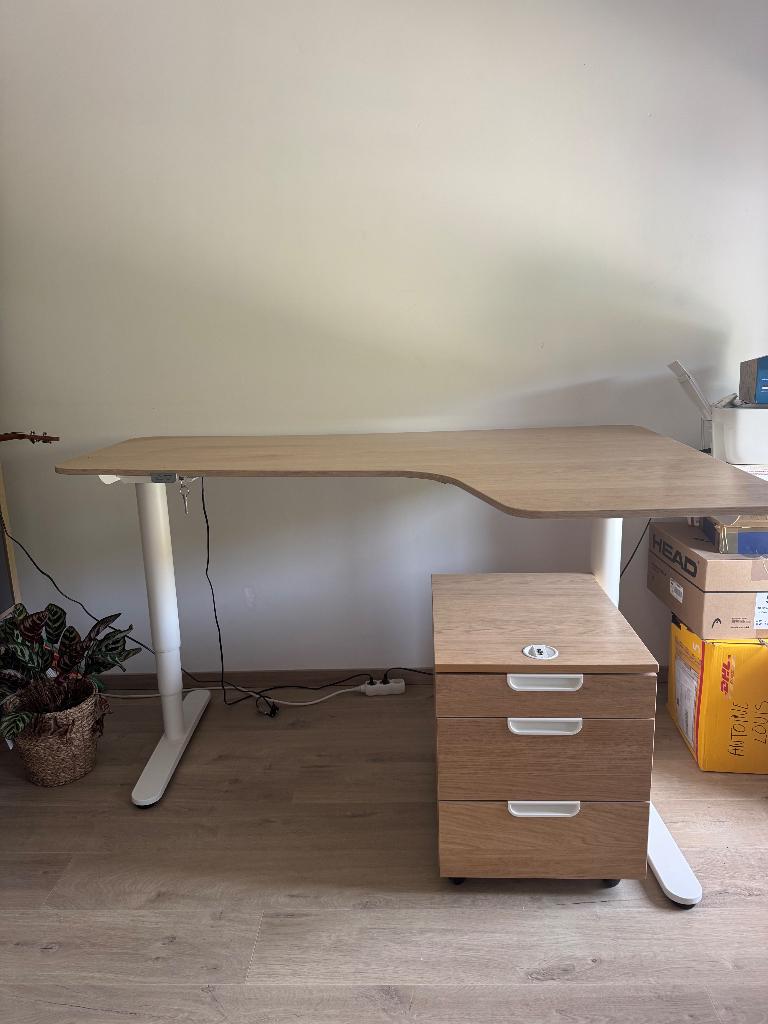 Herstelbare bureau, Huis en Inrichting, Ophalen, Zit-sta bureau, Nieuw, IKEA