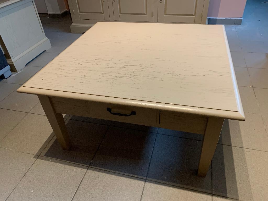 Salontafel merk Deba. Het kan geleverd worden., Ophalen, Gebruikt, Vierkant, Eikenhout