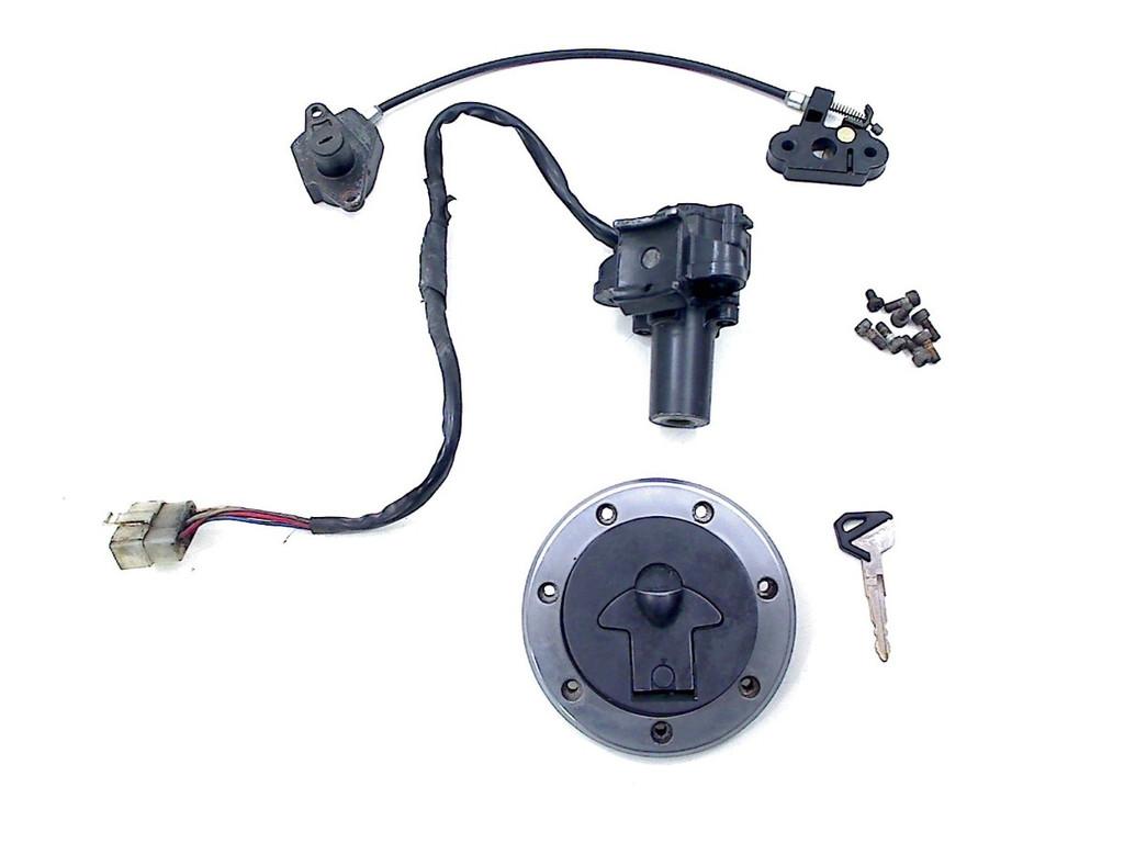 SLOTENSET Kawasaki ZX 6 R 1998-1999 (NINJA ZX-6R ZX600G-H), Dhr. S. di Majo, Gebruikt, Info@cama-motorparts.nl, P.J. Troelstraweg 8 8
3144 CX  MAASSLUIS, NL