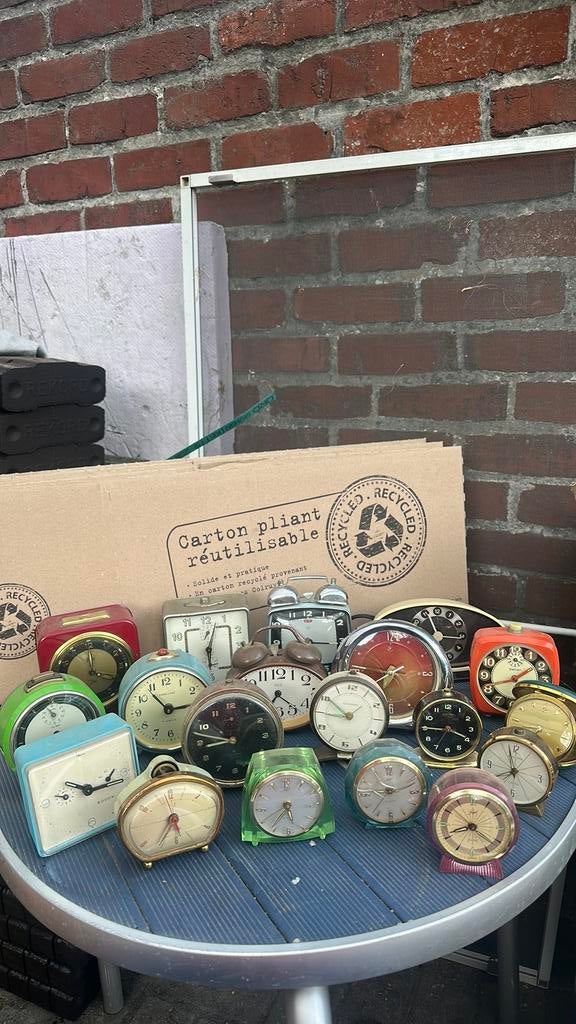 20 stuks mechanische wekkers, Antiek en Kunst, Antiek | Klokken, Ophalen of Verzenden