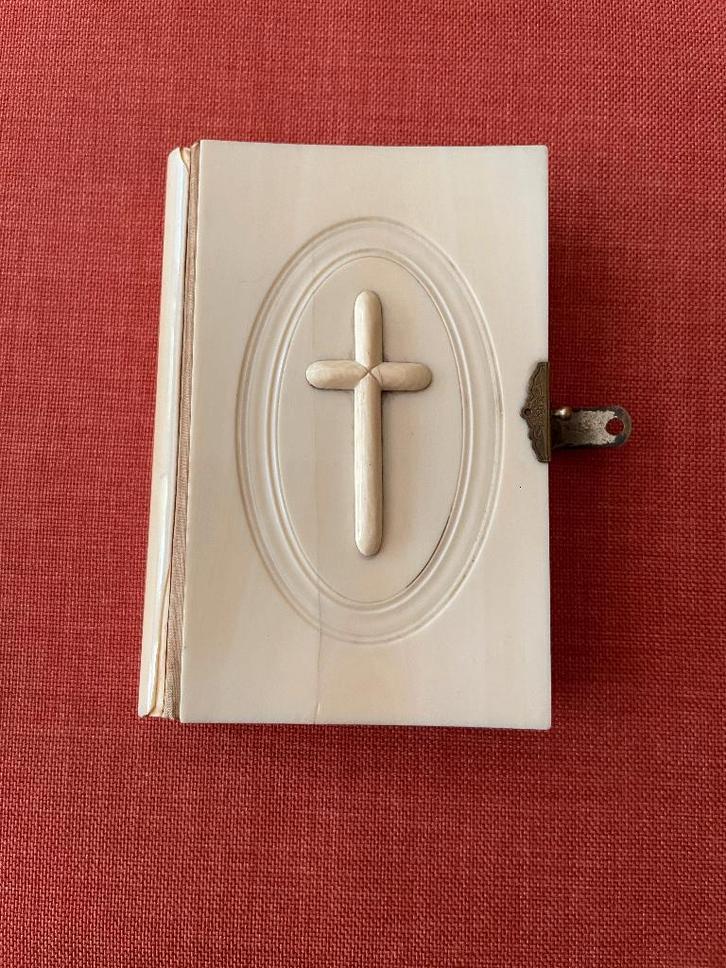 antiek ivoren misboekje, Antiek en Kunst, Antiek | Boeken en Manuscripten, Ophalen