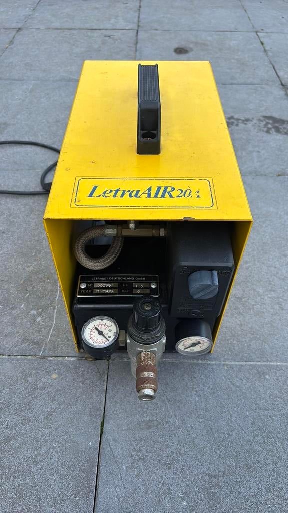 Aibrush compressor, Enlèvement, Utilisé