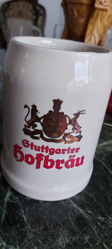 6 chopes à bière en grès. Avec écusson allemande., Collections, Marques de bière, Comme neuf, Chope(s), Autres marques, Envoi