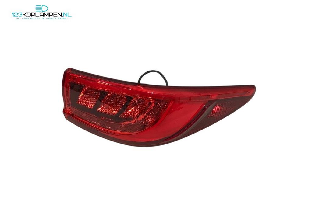 Infiniti Q30 QX30 achterlicht rechts LED, Gebruikt, -, Verzenden, -