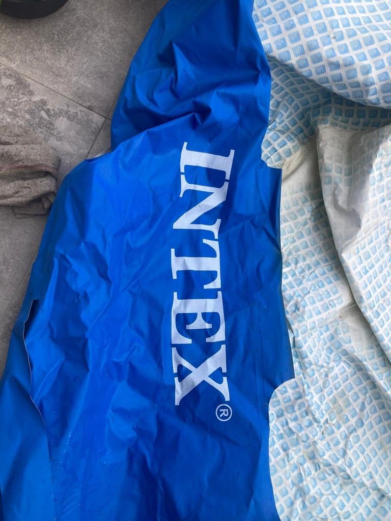 Intex zwembad met filter en ladder en skimmer, Enlèvement