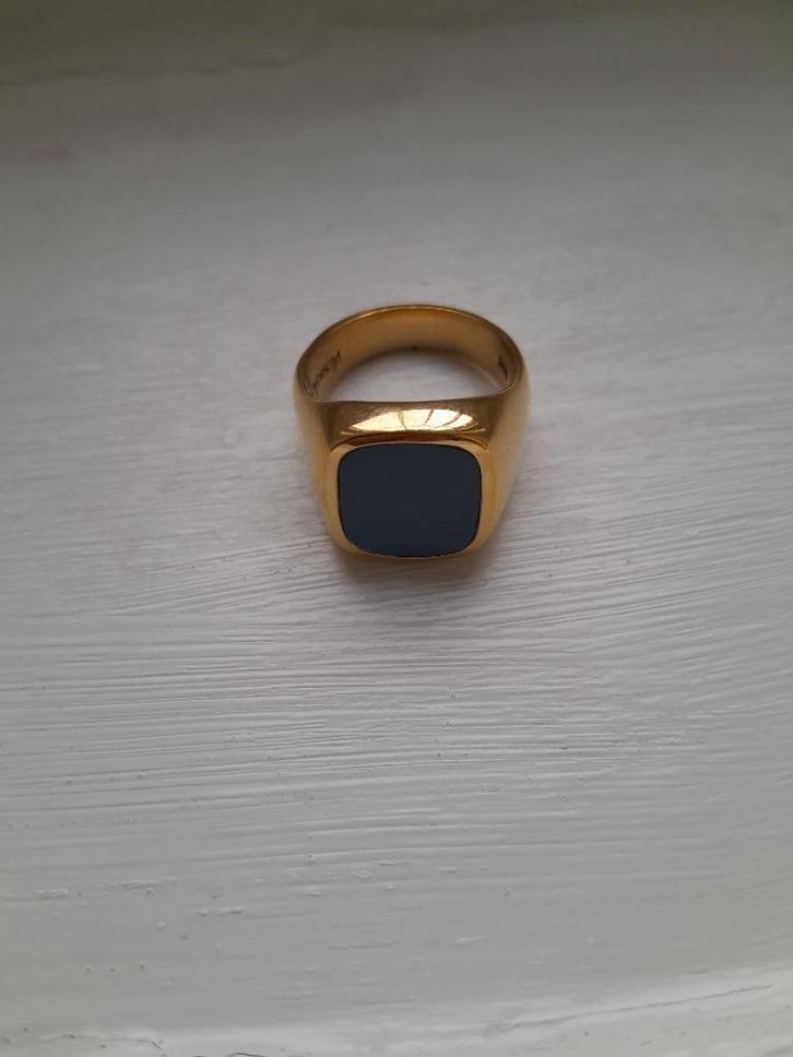 Zegelring met blauwe lagensteen - 12 gram, Handtassen en Accessoires, Ringen, Zo goed als nieuw, Dame of Heer, 18 tot 19, Goud
