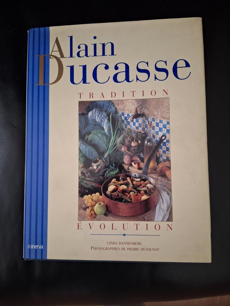 ② Alain Ducasse . Tradition , e'volution. — Kookboeken — 2dehands
