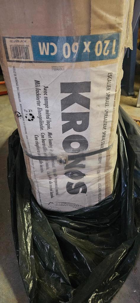 escalier bois 120 x 60, Doe-het-zelf en Bouw, Ladders en Trappen, Nieuw, Trap, 2 tot 4 meter, Ophalen