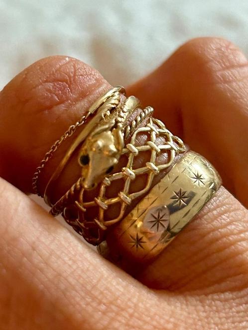 5 gouden ringen 18k en 14k met edelsteen saffier blauw, Bijoux, Sacs & Beauté, Bagues, Comme neuf, Femme ou Homme, 17 à 18, Or