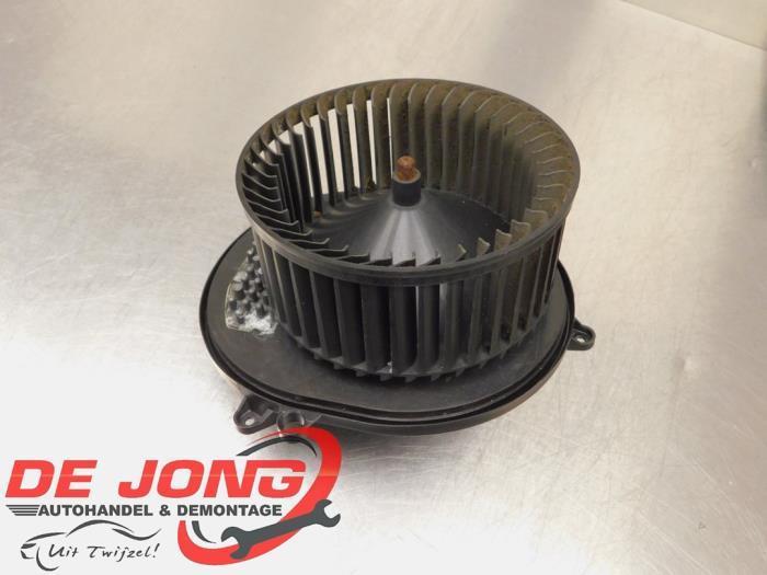 Kachel Ventilatiemotor van een BMW 1-Serie, Auto-onderdelen, Overige Auto-onderdelen, BMW, Gebruikt, 3 maanden garantie, Ophalen of Verzenden