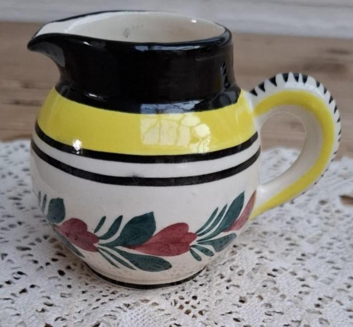 Frans Quimper melkkannetje, Antiek en Kunst, Curiosa en Brocante, Ophalen of Verzenden