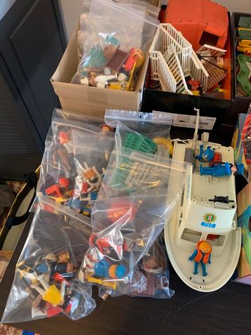Lot playmobil beschikbaar voor biedingen