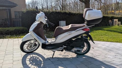 Piaggio Medley 125 Bianco 544, Motoren, Motoren | Piaggio, Particulier, Scooter, 11 kW of minder, 4 cilinders, Ophalen