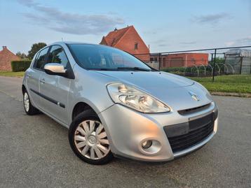 Renault clio 1.2 benzine Turbo 100pk Navigatie Airco Gekeurd beschikbaar voor biedingen