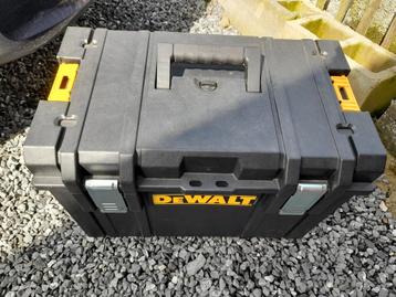 Caisse rangement Dewalt Tough System DS400