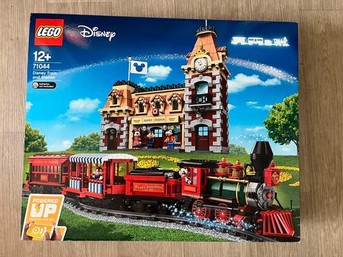 Lego 71044 Disney train and station sealed&retired  MISB🚂🚂, Enfants & Bébés, Jouets | Duplo & Lego, Neuf, Lego, Ensemble complet