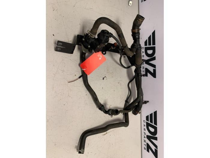 Extra waterpomp van een Renault Twingo, Auto-onderdelen, Airco en Verwarming, Renault, Gebruikt, 3 maanden garantie, Ophalen of Verzenden