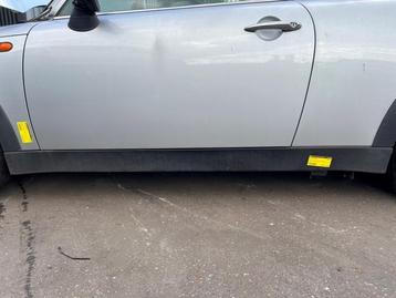 Jupe gauche d'un Mini Cooper (900/7), Enlèvement ou Envoi, 3 mois de garantie, Utilisé, Mini