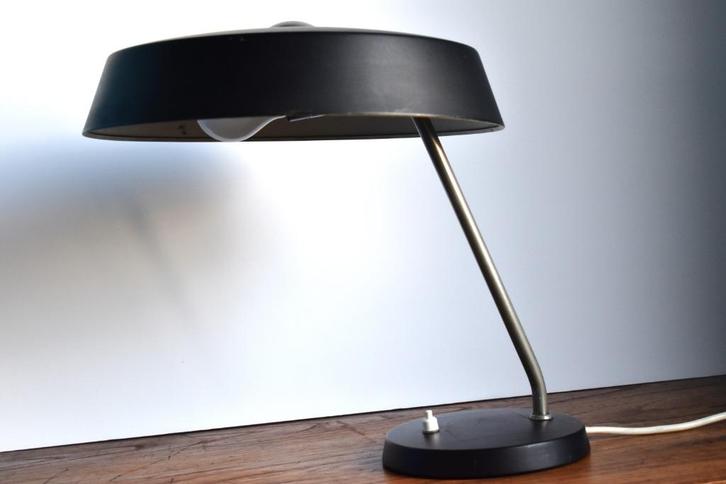 DESK LAMP VEB NARVA Leuchtenbau Desk lamp VINTAGE - Retro, Huis en Inrichting, Lampen | Tafellampen, Gebruikt, Ophalen