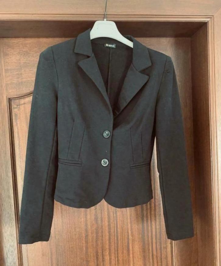 Zwart vestje met knopen (blazer), merk appel's, Kleding | Dames, Jasjes, Kostuums en Pakken, Gedragen, Maat 36 (S), Zwart, Ophalen of Verzenden