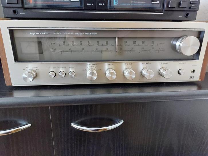 realistic STA 52 tuner/versterker, Audio, Tv en Foto, Versterkers en Ontvangers, Zo goed als nieuw, Stereo, Minder dan 60 watt