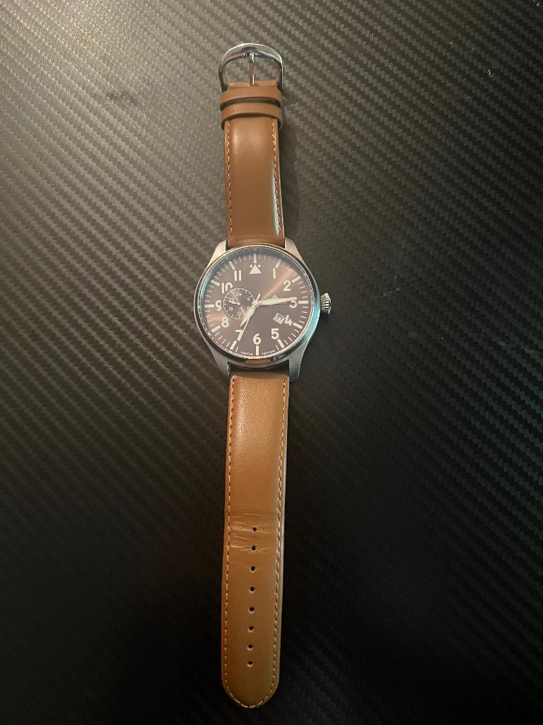 Montre Alpha Sierra AM1, Enlèvement, Comme neuf, Montre-bracelet, Autres marques