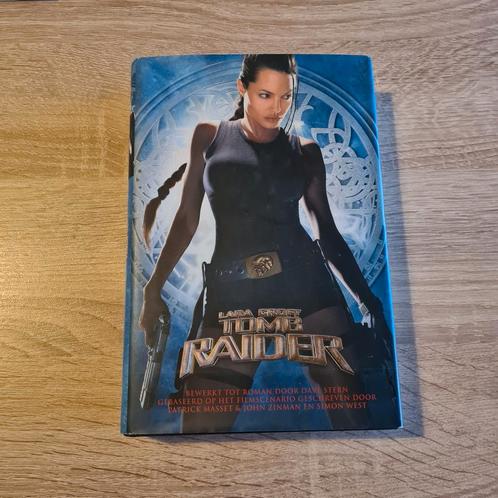 Lara Croft: Tomb Raider, Boeken, Avontuur en Actie, Zo goed als nieuw, Ophalen of Verzenden