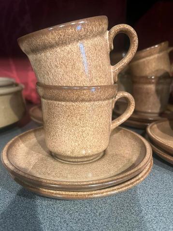 Tasses et sous tasses anciennes, Enlèvement