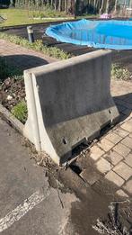 Betonnen afschijdings blokken, Enlèvement, Utilisé, Béton