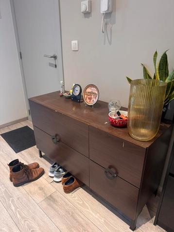 Buffet/commode IKEA (4 compartiments) beschikbaar voor biedingen