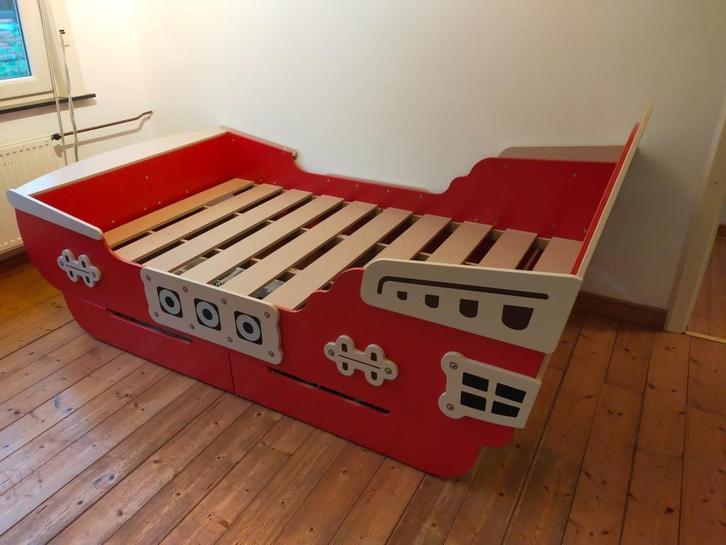 Kinderbed 120 x 200 / Piratenbed rood, Kinderen en Baby's, Kinderkamer | Bedden, Gebruikt, Minder dan 140 cm, 100 cm of meer, Lattenbodem