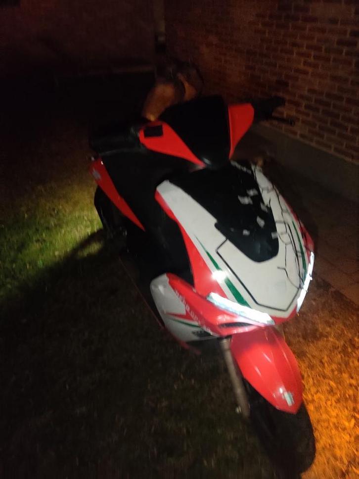 Neco GPX 2020 – Start wel, rijdt niet (riem kapot), Fietsen en Brommers, Scooters | Piaggio, Gebruikt, Overige modellen, Klasse B (45 km/u)