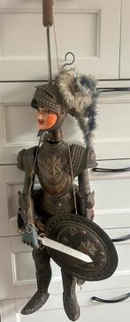 marionnette de chevalier toone, Enlèvement ou Envoi, Utilisé