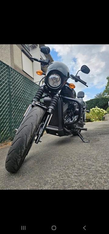 Harley Davidson 08/2016 16500 km beschikbaar voor biedingen