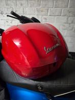 Vespa sprint/primavera topkoffer nieuwstaat, Motoren, Accessoires | Koffers en Tassen, Ophalen of Verzenden, Zo goed als nieuw