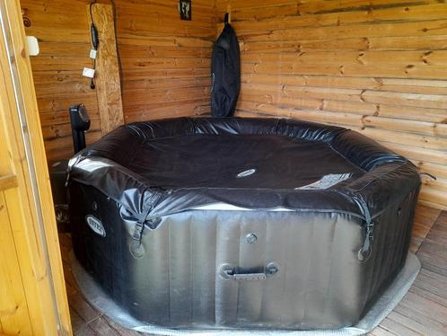 jacuzzi, Tuin en Terras, Jacuzzi's, Gebruikt, Opblaasbaar, Afdekzeil, Grondzeil, Filter, Pomp, Ophalen