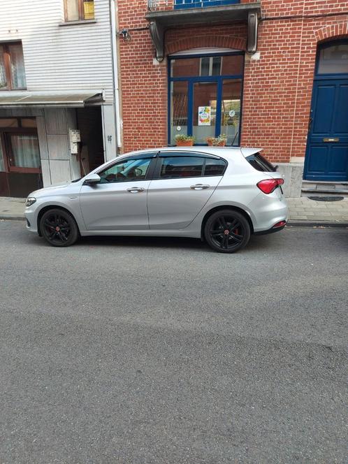 Fiat tipo 2018, Autos, Fiat, Particulier, Tipo, Bluetooth, Diesel, Euro 6, Coupé, 5 portes, Argent ou Gris, Noir, Cuir, Traction avant