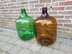 2 oude glazen gekleurde flessen, Antiek en Kunst, Curiosa en Brocante, Ophalen