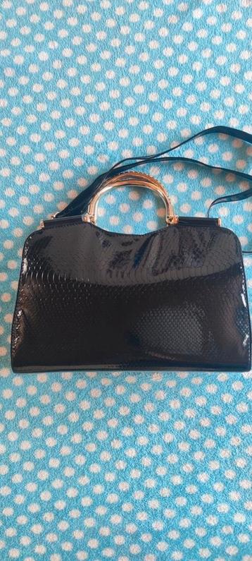 Elegante handtas  beschikbaar voor biedingen