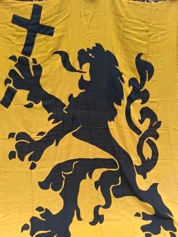Vlaamse leeuw collaboratie 2m op 1.80 beschikbaar voor biedingen